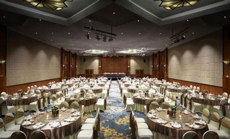 Melia Hanoi | Wedding venues in Hanoi | Hitchbird