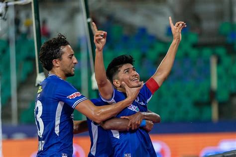 Churchill Brothers Vs Chennaiyin Fc When And Where To Watch Hero Super