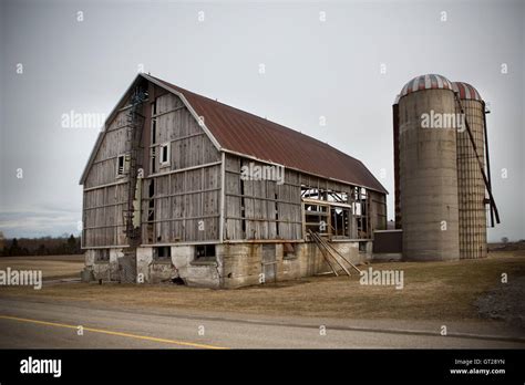 An Old Wooden Barn And Silos In Ontario Canada Stock Photo Alamy