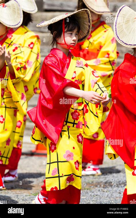 Japan Tsuyama Fr Hling Cherry Blossom Festival In Kakuzan Park Line