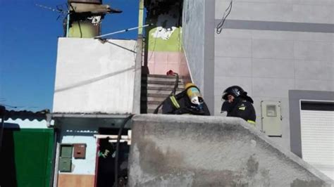 El Fuego Calcina Un Almac N De Dos Plantas Anexo A Una Vivienda En El