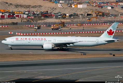 C Fivm Air Canada Boeing Er Photo By Brian Id