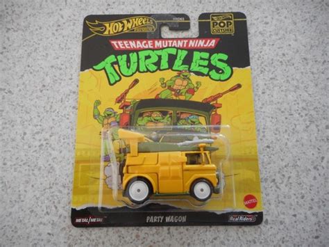 HOT WHEELS PREMIUM POP CULTURE SET HXD TMNT TEENAGE NINJA TURTLES