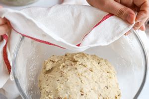 Crunchy Gold Vlechtbrood Met Pesto En Mozzarella NIAMH