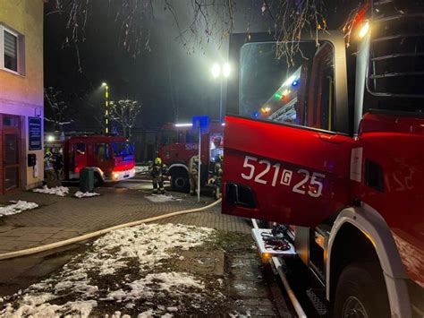 Tragedia w Starogardzie W nocnym pożarze zginęła kobieta ZDJĘCIA