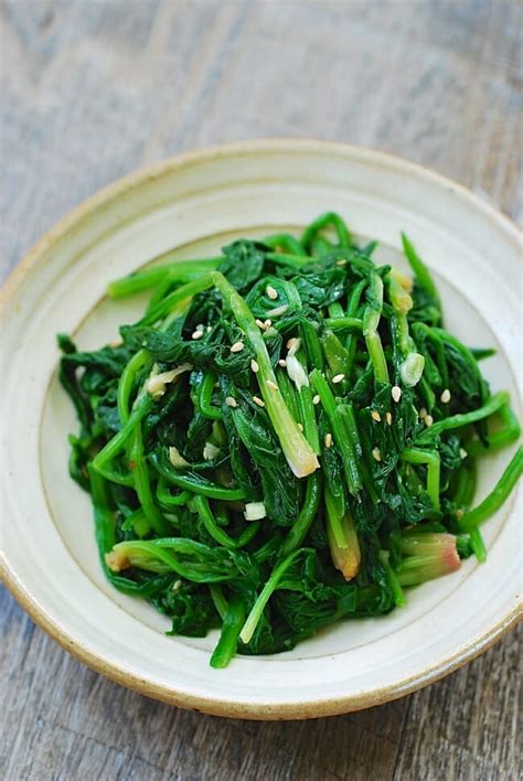 15 Vegetable Side Dishes (Banchan) - Korean Bapsang