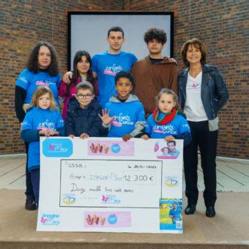 LETABLISSEMENT SCOLAIRE SOPHIE BARAT SE MOBILISE CONTRE LE CANCER DES