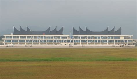 TERMINAL BARU BANDARA INTERNASIONAL MINANGKABAU ANTARA Foto