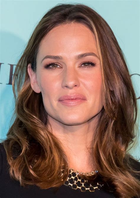 Jennifer Garner S Height And Shoe Size How Tall Without Heels Artofit