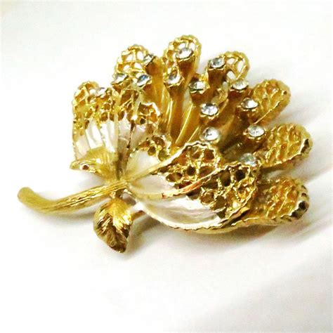 Rhinestones And Enamel Floral Brooch Vintage Bsk Signed Gold Tone