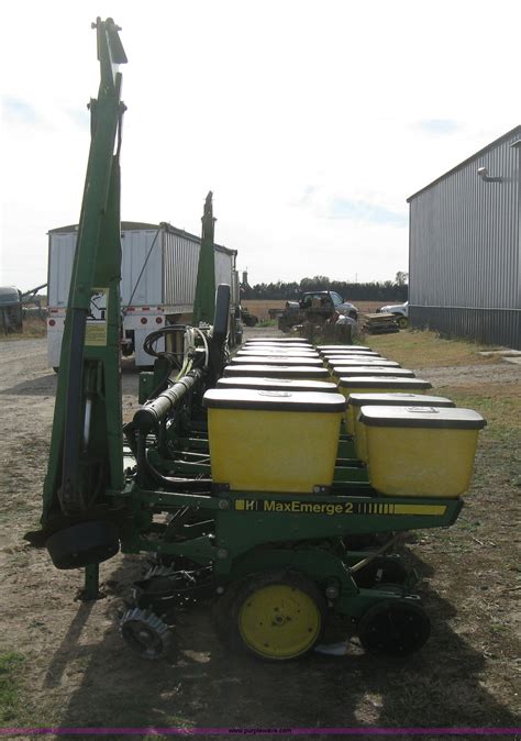 1990 John Deere 7300 Eight Row Planter In Mcpherson Ks Item H4374 Sold Purple Wave