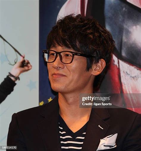 Bae Ho Photos and Premium High Res Pictures - Getty Images