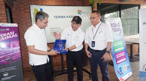 Sambut HUT RI Ke 78 Pertamina Retail Dan Pertalife Insurance