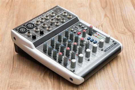 Behringer Xenyx Qx Mp Music Arms