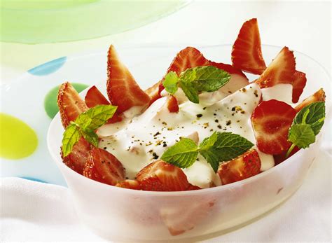 52 Low-Carb Snacks: Lists, Tips and Recipes