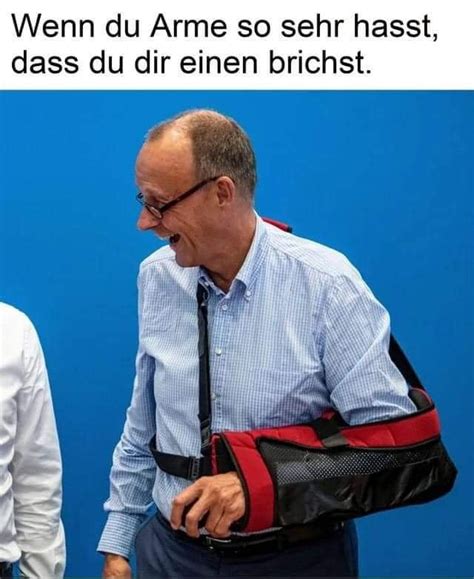 Der Kommt Flach Und Stumpf 9GAG