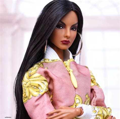 A Imagem Pode Conter 1 Pessoa Close Up Barbie Doll Accessories