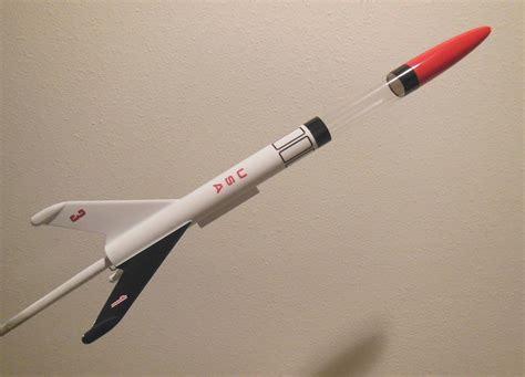 Model Rocket Building: Estes Constellation Finished