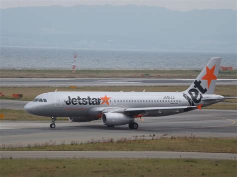 ジェットスター・ジャパン Airbus A320 Ja01jj 関西国際空港 航空フォト By Kixベースのb747さん 撮影2013年