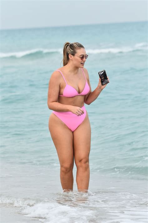 Iskra Lawrence In A Pink Bikini 12 09 2018 CelebMafia