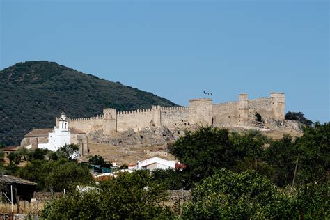 Castillo De Santa Olalla Del Cala Sierra De Aracena Huelv Flickr