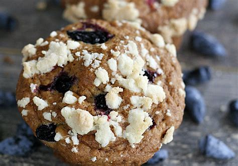 Jogurtowe muffinki z jagodami i kruszonką DoradcaSmaku pl