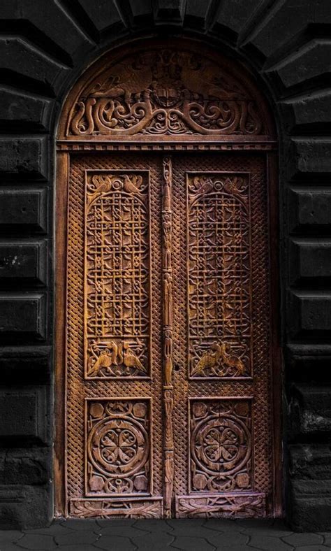 16 Splendidly Intricate Hand Carved Doors That You MUST SEE The ART