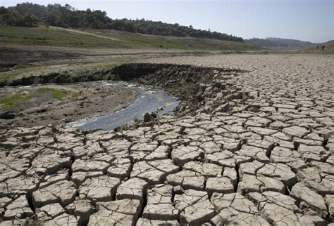 极端热浪席卷美国西南部：气温最高达47℃ 或是1200年来最严重干旱腾讯新闻