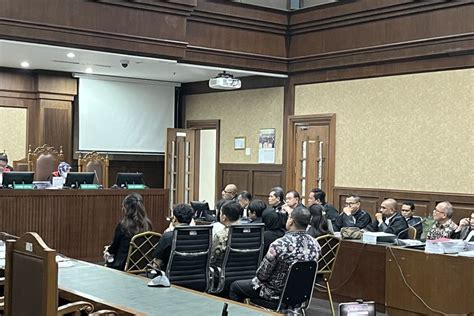 Sidang SYL Surya Paloh Tahu Kegiatan Organisasi Sayap Partai Nasdem