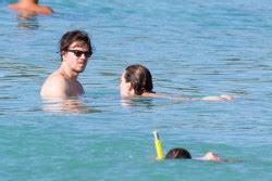 Rhea Durham Wearing A Bikini In Barbados Phun Org Forum