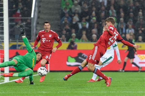 Three Observations From Bayern Munichs Dominant 5 1 Win Over Borussia Monchengladbach