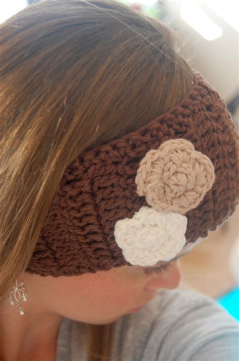 Homemade Saturdays: Tutorial: Crocheted Ear Warmer