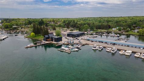 Hucks Marine And Resort In Rockport On Canada Marina Reviews Phone