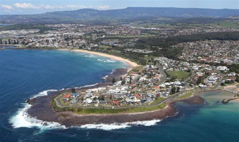 Plan to name Shellharbour beach after Dharawal word for 'salt water ...