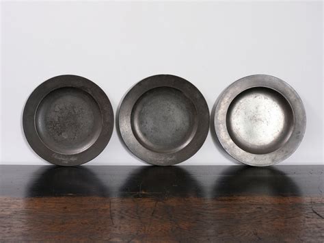 Pewter Plates – Drew Pritchard Ltd