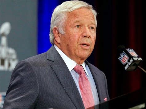 Patriots Owner Bob Kraft Praises 'Close Friend' Donald Trump on Eve of ...