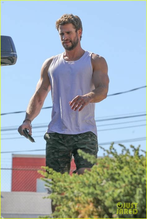 Liam Hemsworth's Muscles Look So Pumped Up After His Friday Morning ...