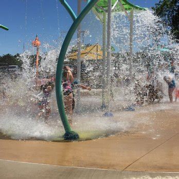 SPLASH PAD SLICK HUMPHREY PARK Updated January 2025 901 W Walnut