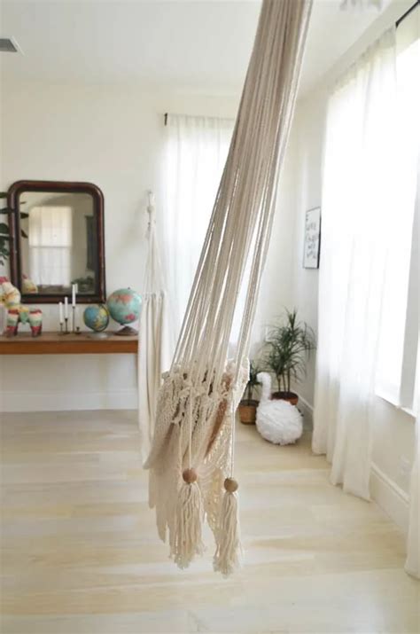 18 Awesome Indoor Hammock Ideas For A Lazy Sunday Morning