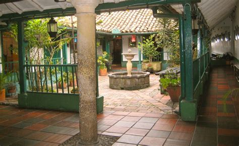 La Candelaria, Bogota | Spanish style homes, American architecture ...