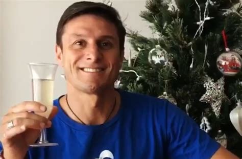 Gli Speciali Auguri Di Javier Zanetti A Tutti I Tifosi Dell Inter Video