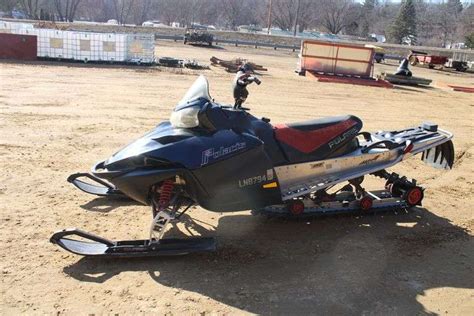 2005 Polaris 700 Snowmobile Lee Real Estate Auction Service