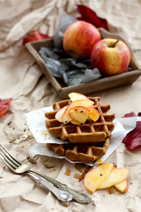 Herbstliche K Rbis Quinoa Waffeln Foodlovin