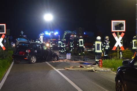 Tödliches Drama Person stirbt bei Frontalcrash im Kreis Karlsruhe