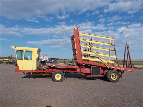 1983 New Holland 1068 Bale Wagon Bigiron Auctions