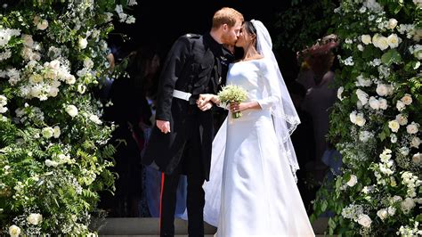 the Duke and Duchess of Sussex - British Royal Weddings Photo (41360084 ...