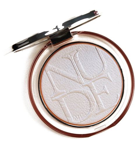 Dior Diorskin Nude Luminizer Bronze Glow