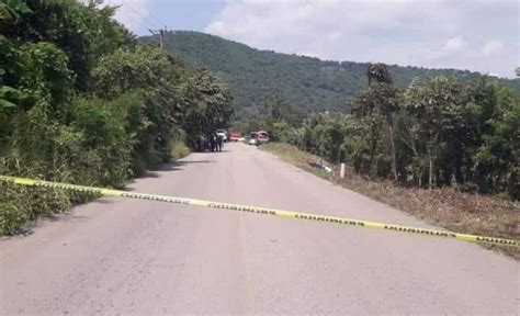 Ejecutan A J Venes Que Viajaban En Moto