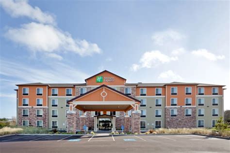 HOLIDAY INN EXPRESS & SUITES NEWPORT - 77 Photos & 69 Reviews - 135 SE 32nd St, Newport, Oregon ...