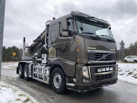 Camion Trasporto Legname Volvo Fh Km X Z Dzwigiem Epsilon S L